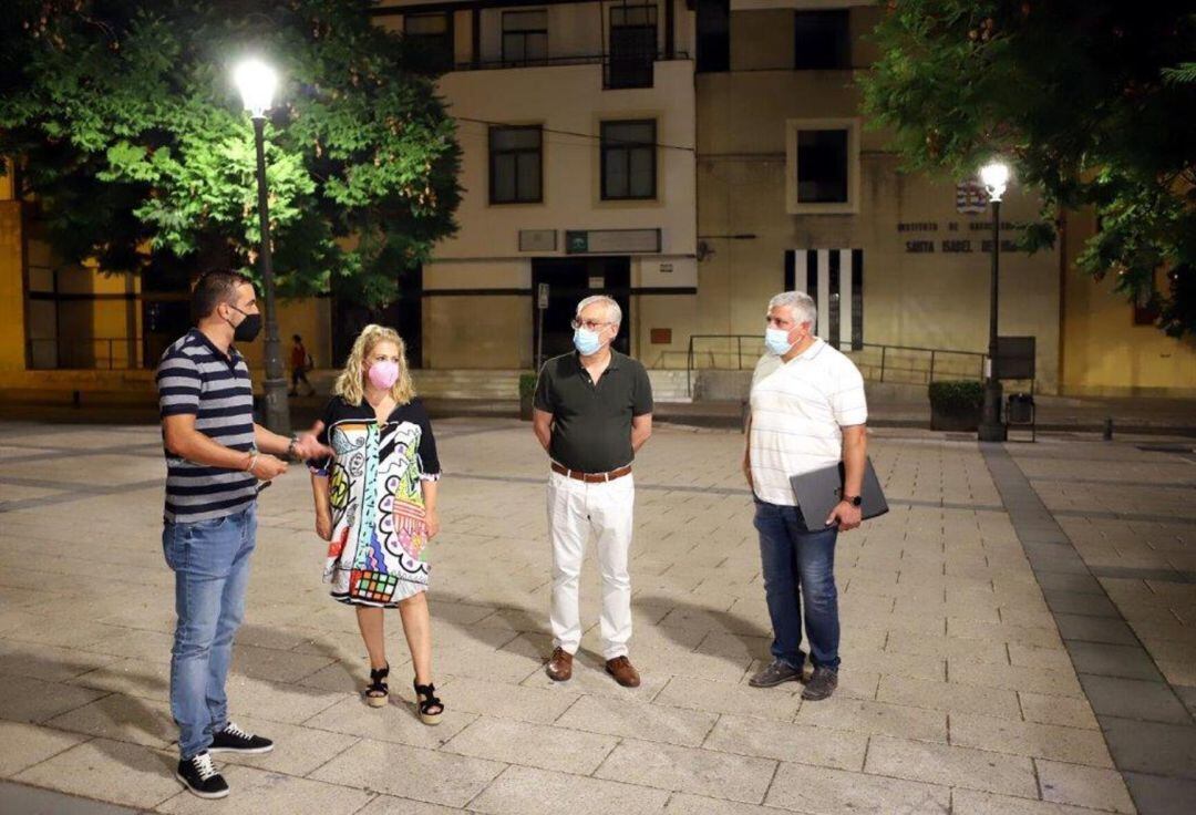 La alcaldesa durante su visita a Santiago