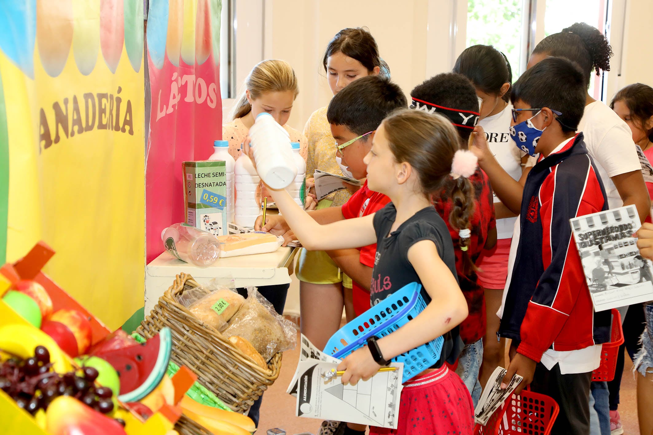 Son 139 talleres que se dan anualmente y están enfocados a educar a los jóvenes en sus derechos y deberes como consumidores