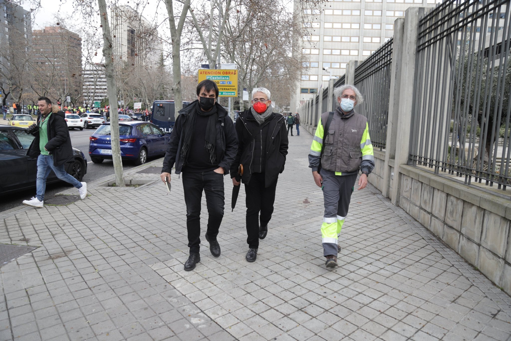 Julián Teso, Gerardo Cortijo y César Serrano, representantes de Comisiones Obreras y el comité de empresa de Schneider en la reunión con el Ministerio de Industria