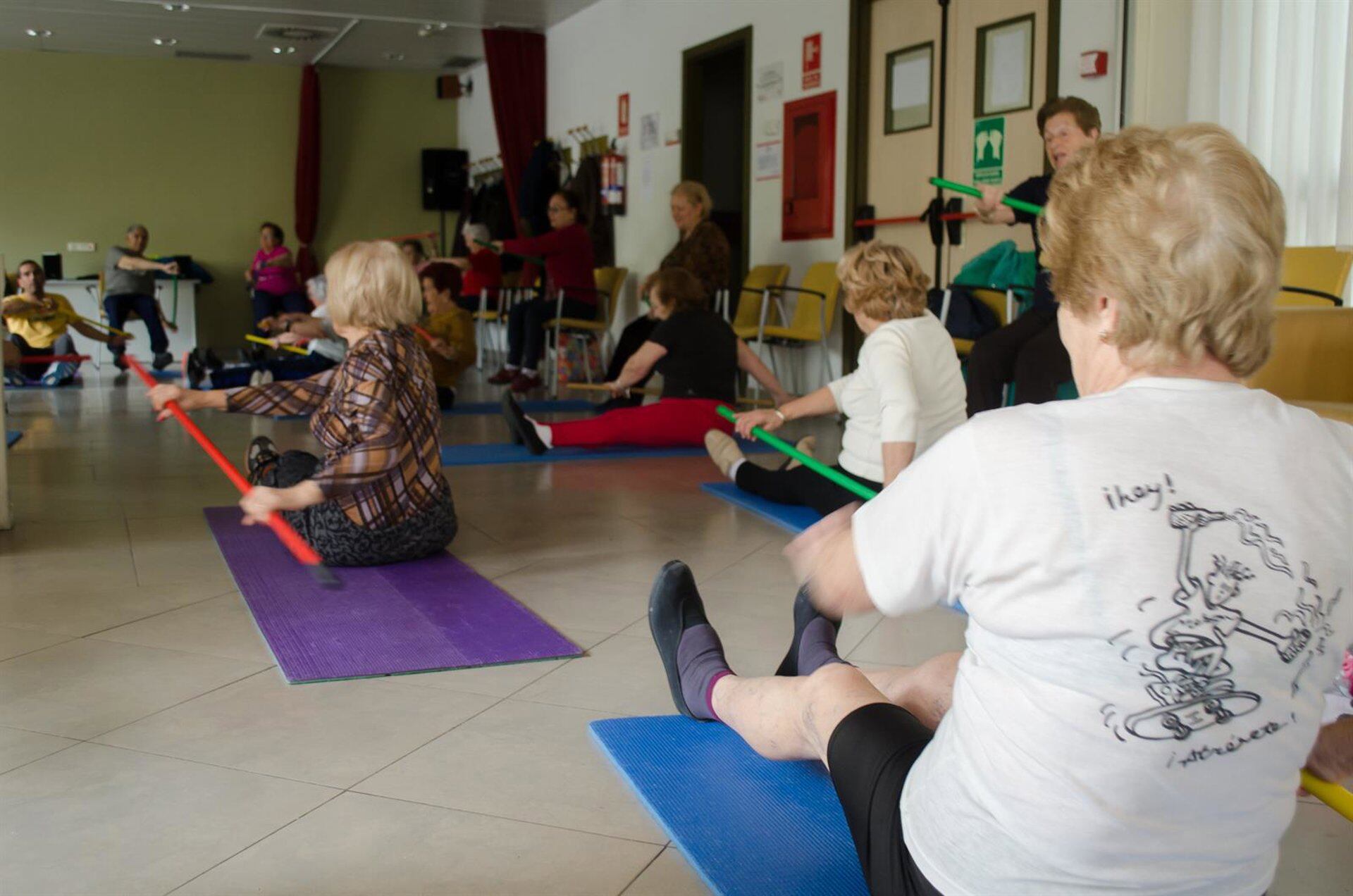 El Ayuntamiento de Granada abre plazo para solicitar 900 plazas ofertadas para talleres de envejecimiento activo
