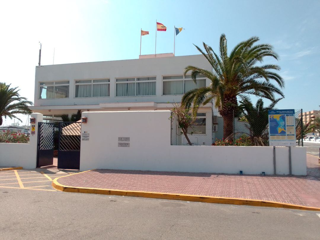 Fachada del Club Náutico de Ibiza