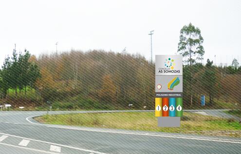 Imagen de la entrada al polígono industrial As Somozas (foto: Concello As Somozas)