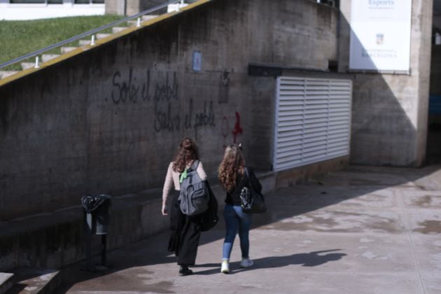 Dos alumnas de la Universidad de Barcelona.