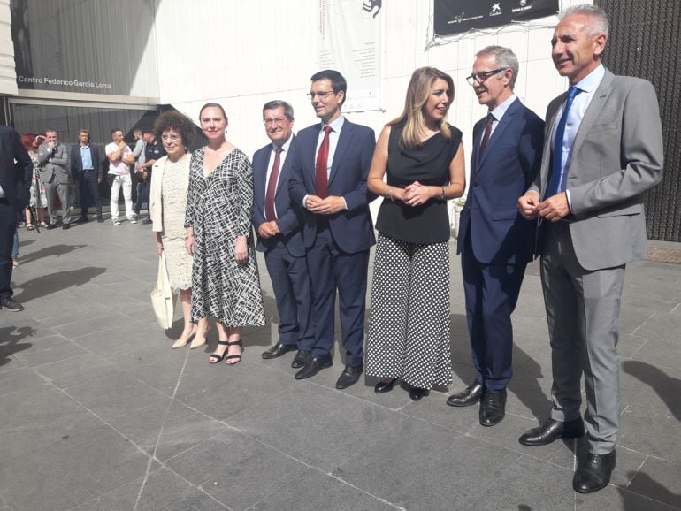 Instantes antes de la celebración del acto