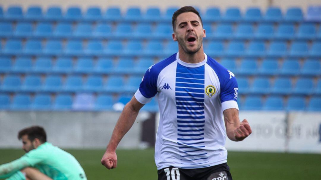 Moyita celebra su gol ante Valencia Mestalla