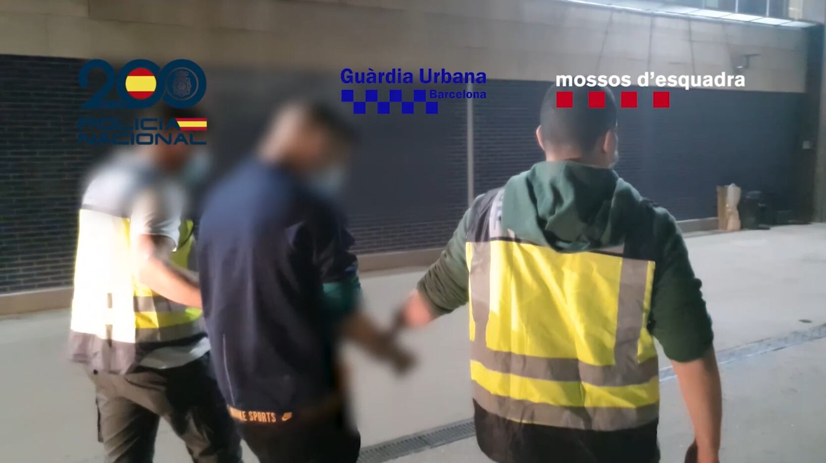 Detinguts 21 grafiters per vandalitzar combois de metro i tren.