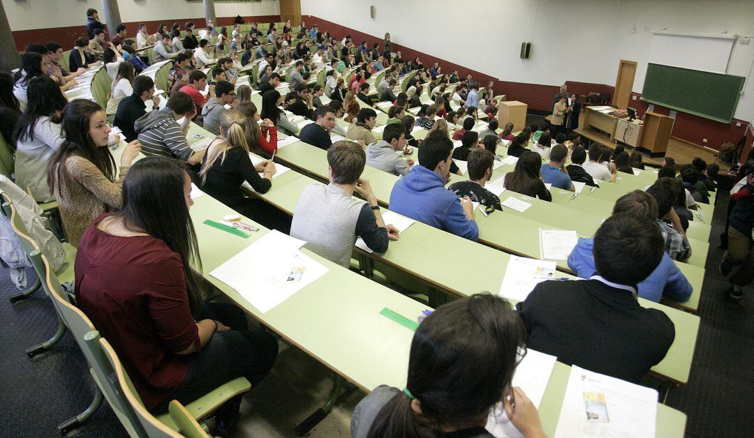 La prueba de acceso a la universidad será antes del 15 de junio