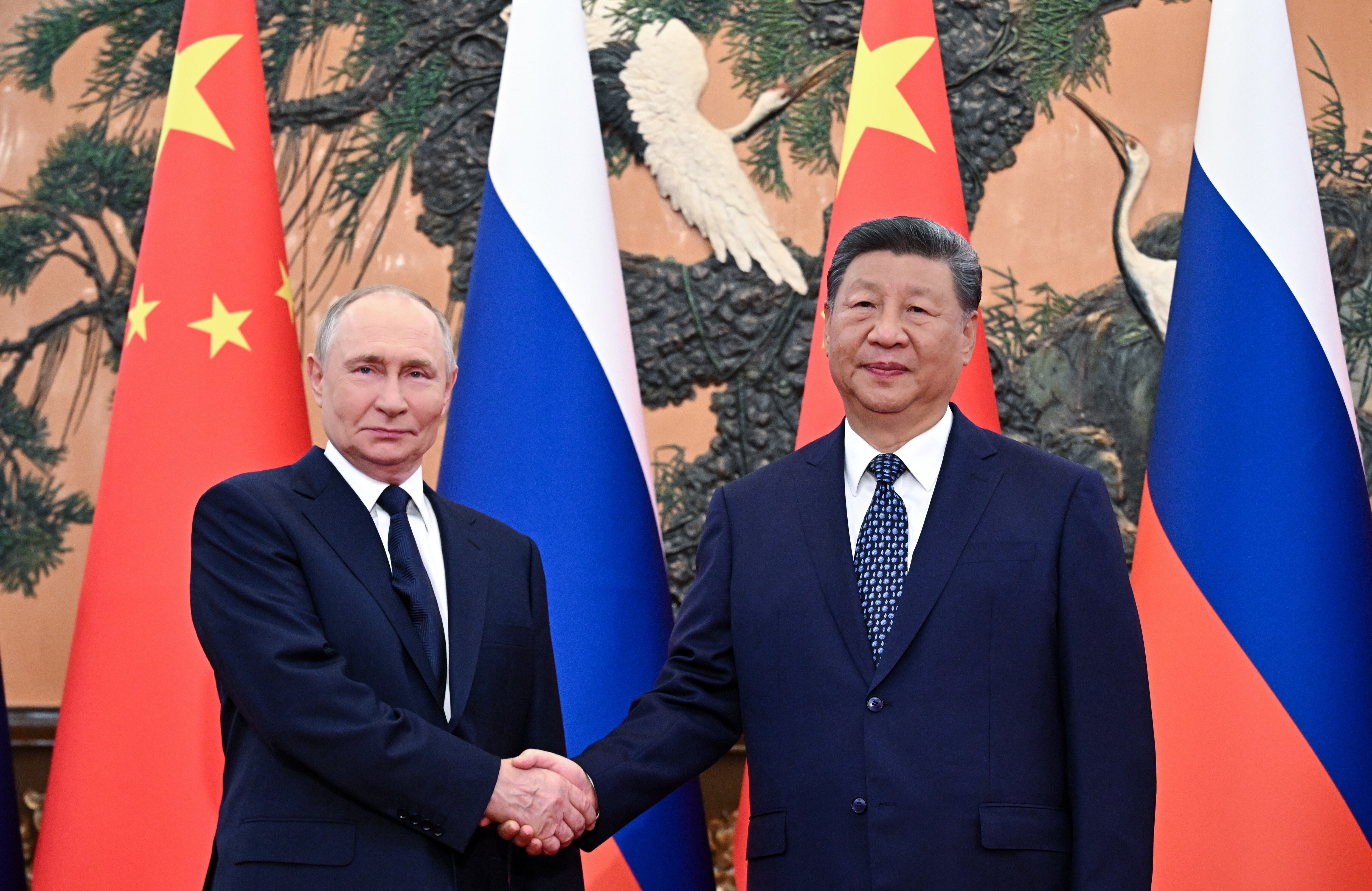 Vladimir Putinu y Xi Jinping. EFE/EPA/SERGEY BOBYLEV/SPUTNIK/KREMLIN POOL / POOL MANDATORY CREDIT