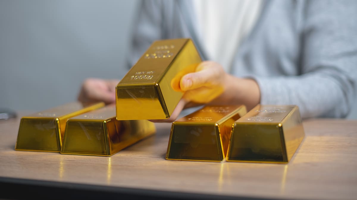 El precio del oro supera los 5.000 dólares por la inestabilidad de los mercados