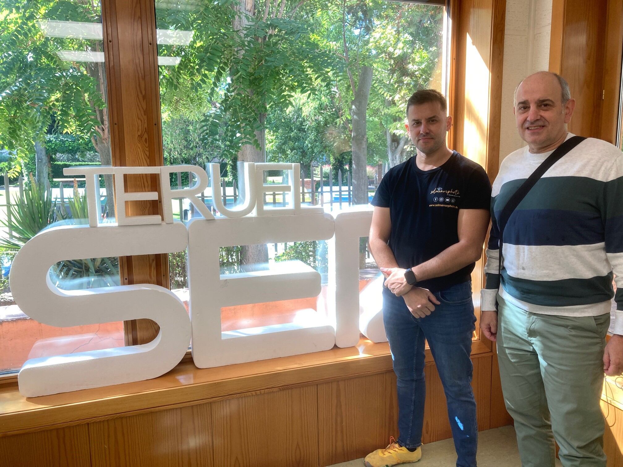 Manuel y Salva Antón, en los estudios de Cadena SER Teruel