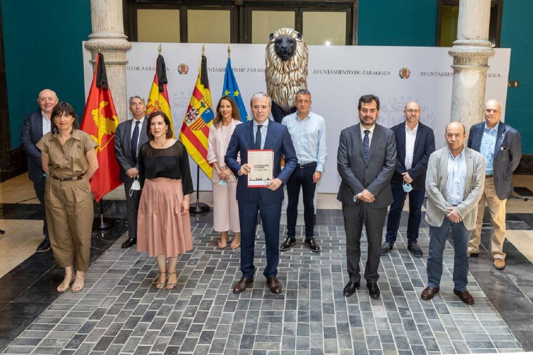 Firma del 'Acuerdo por el Futuro de Zaragoza'