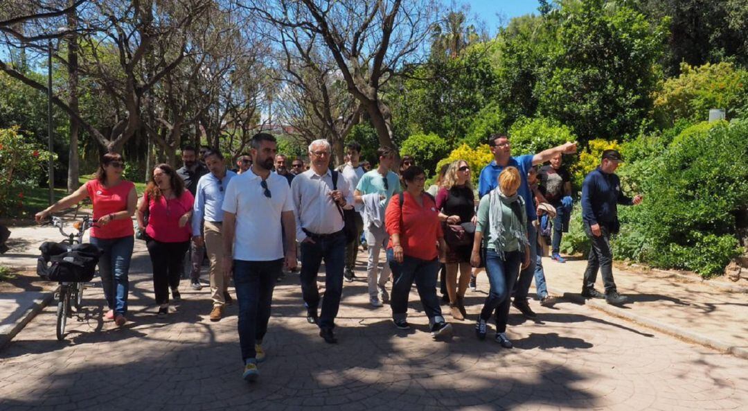 Joan Ribó visita el parque de Benicalap