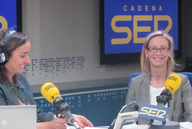 Pepa Bueno entrevista a Myriam Fernández de Heredia, directora general de ratings soberanos de S&P para Europa y África