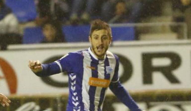 Toti marcó el primer y el último gol ante el Zaragoza.