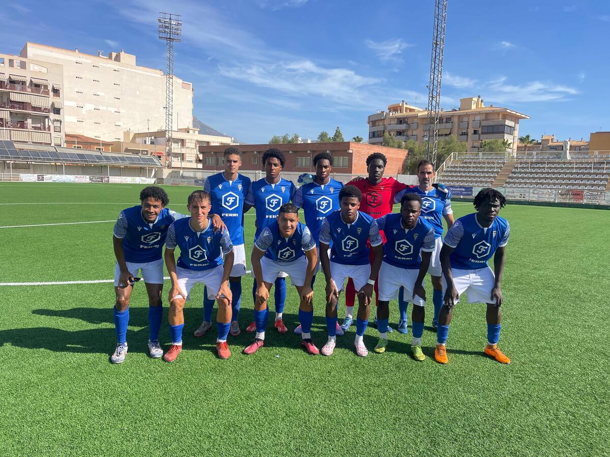 El Villena CF pierde por la mínima 1-0 en Villajoyosa