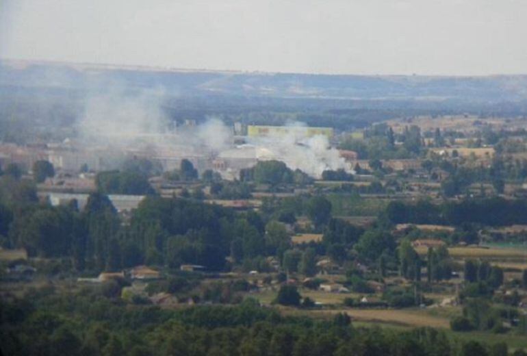 Una de las columnas de humo avistadas desde la torreta de La Calabaza