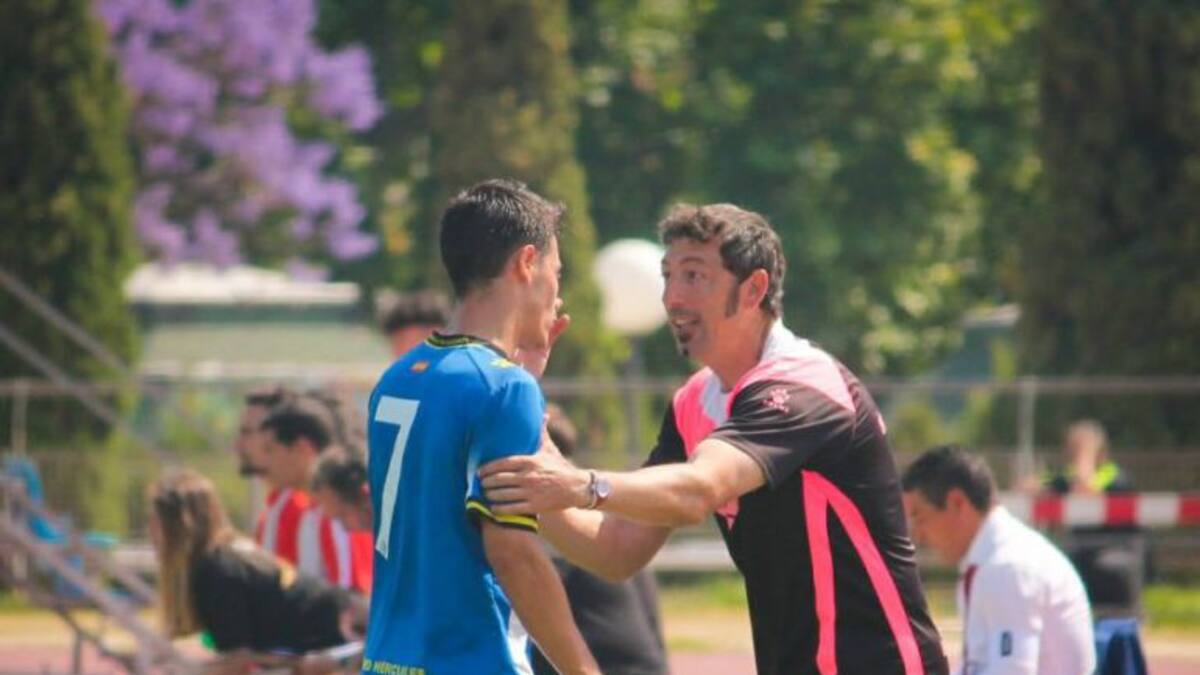 El Fornàs decidirá la eliminatoria tras empatar (0-0) Hércules B y Acero