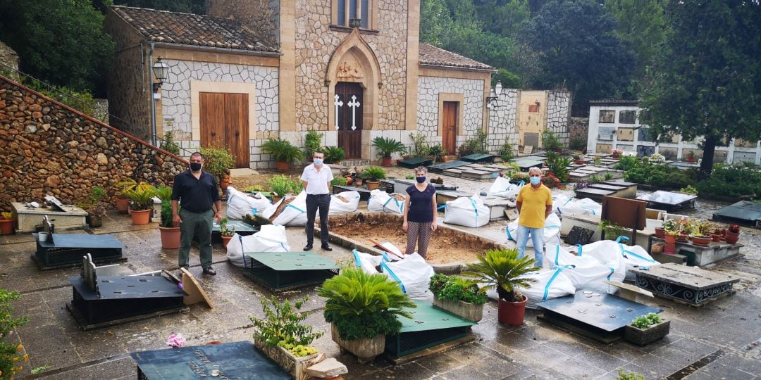 Comença l&#039;excavació per trobar la fossa comuna a Bunyola on podria haver tres menorquins assassinats el 1936.