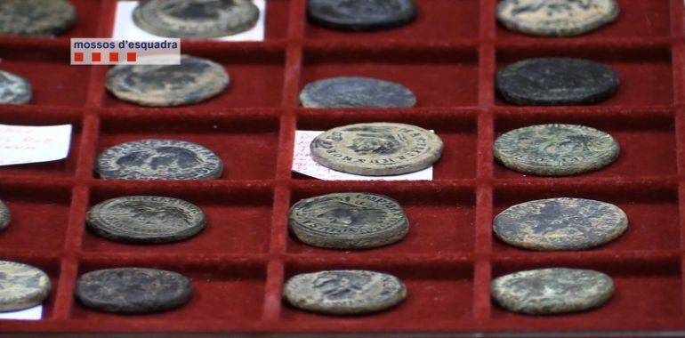 Algunes de les monedes espoliades en jaciments arqueològics de Lleida