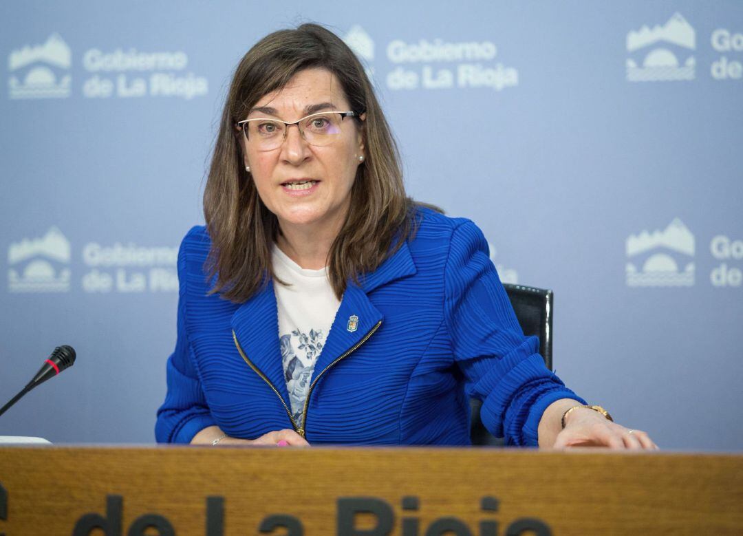 La consejera riojana de Salud, Sara Alba durante la conferencia de prensa este sábado sobre la evolución del coronavirus en esta comunidad, donde hay 39 casos confirmados.