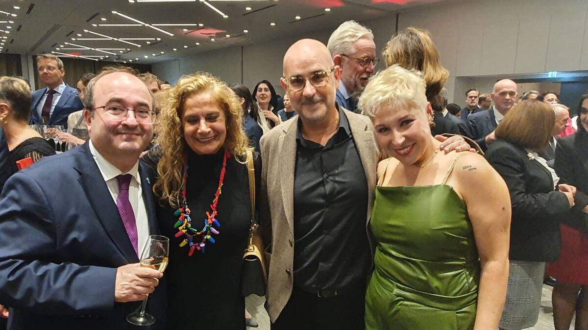 Carmela Silva presente en Frankfurt la Escola de letras