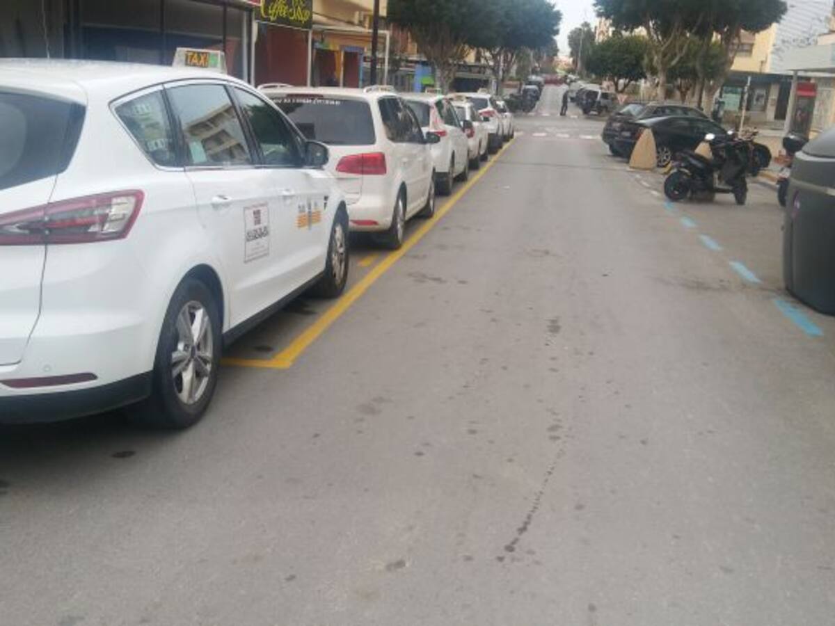 Los taxistas denuncian el "caos" circulatorio de Vila