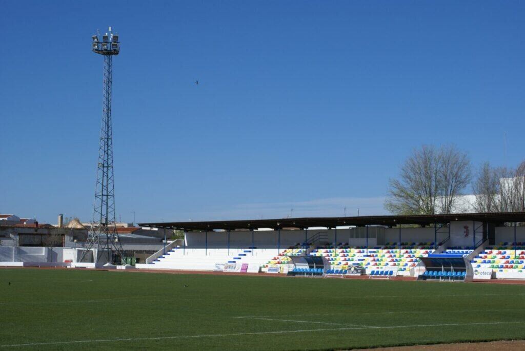 Imagen de archivo del Campo de Fútbol de La Molineta de Valdepeñas (Ciudad Real)