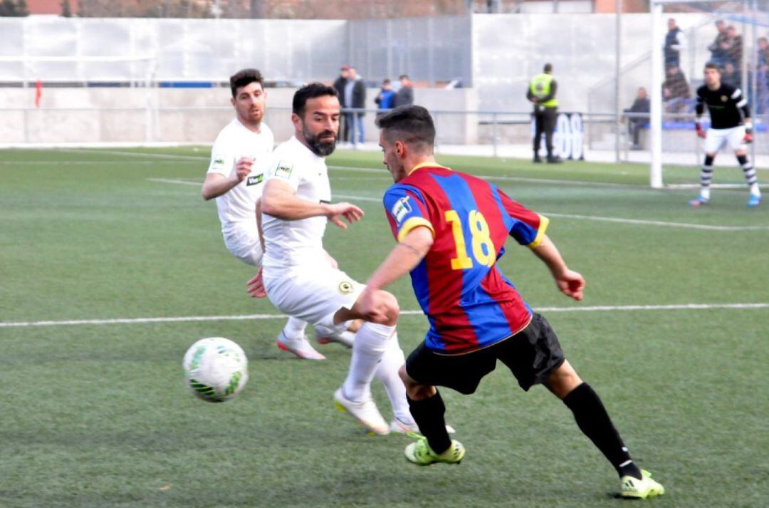 Paco Peña y Javi Flores, ante CD Eldense, en el Pepico Amat (2017)