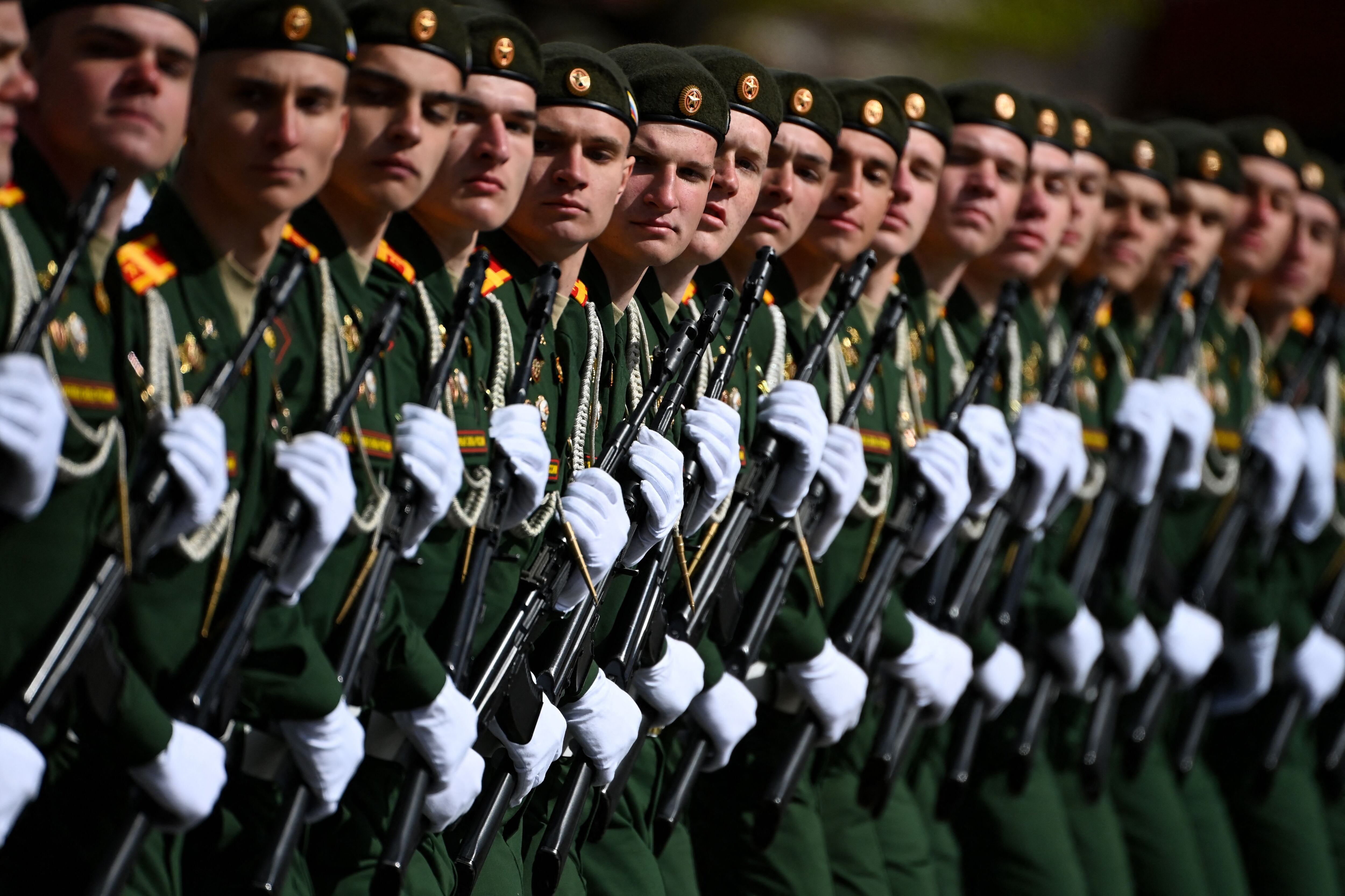 Desfile militar en la Plaza Roja. Rusia celebra cada 9 de mayo el aniversario de la victoria soviética sobre la Alemania nazi en la Segunda Guerra Mundial.