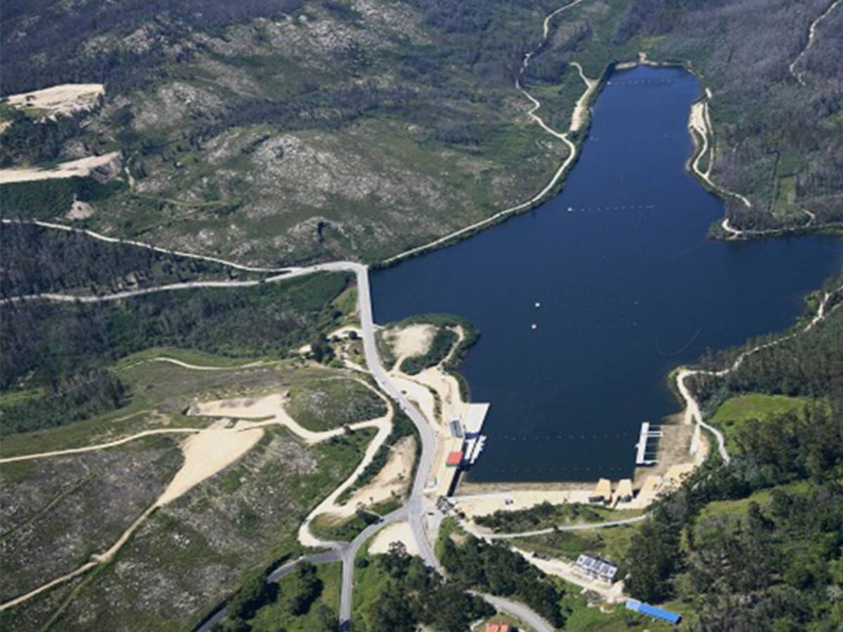 El río Lérez baja justo de agua