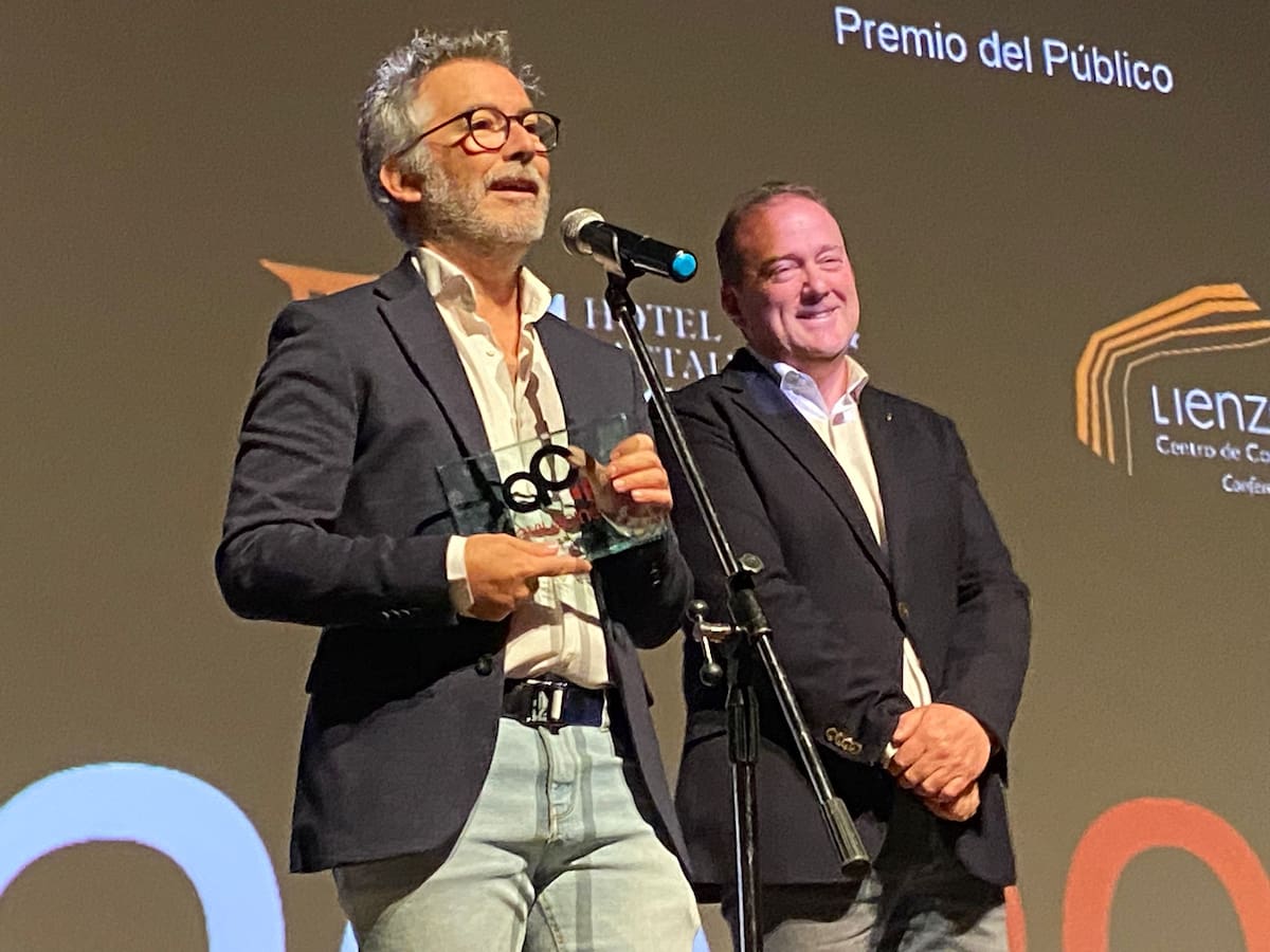 Pedro Solís recoge el Avilacine de Honor