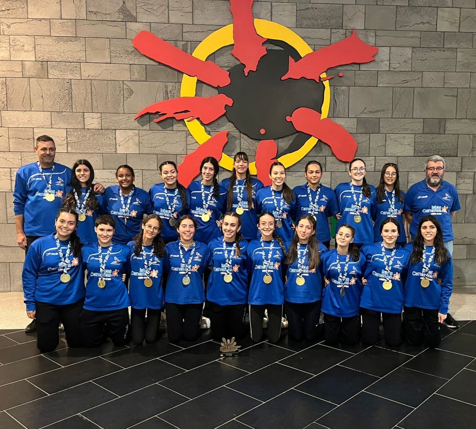 Equipo cadete femenino del Puerto del Carmen.