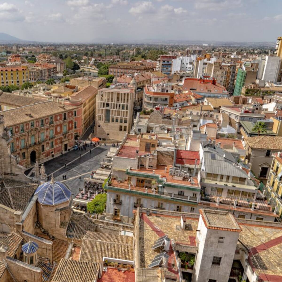 Murcia activa el dispositivo especial de atención a personas sin hogar por el calor