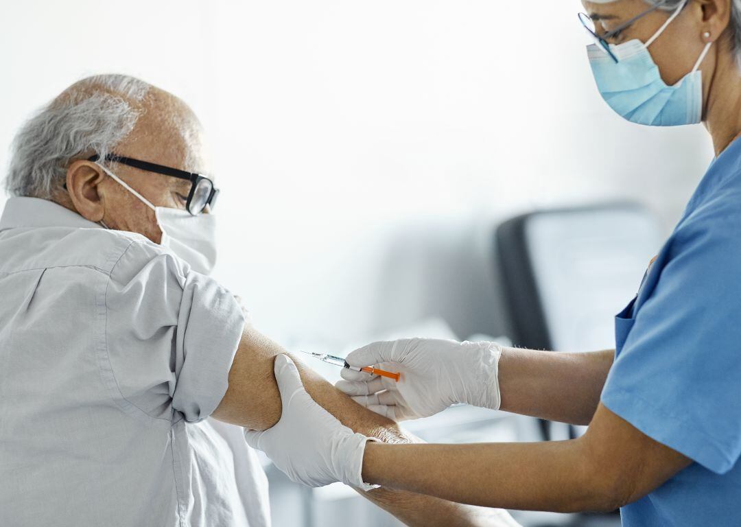 Vacunación a los nacidos antes de 1961