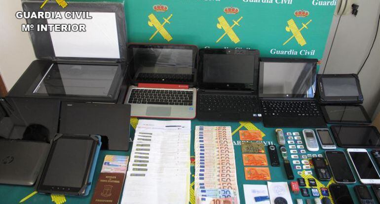 Material incautado en la operación Trasluz