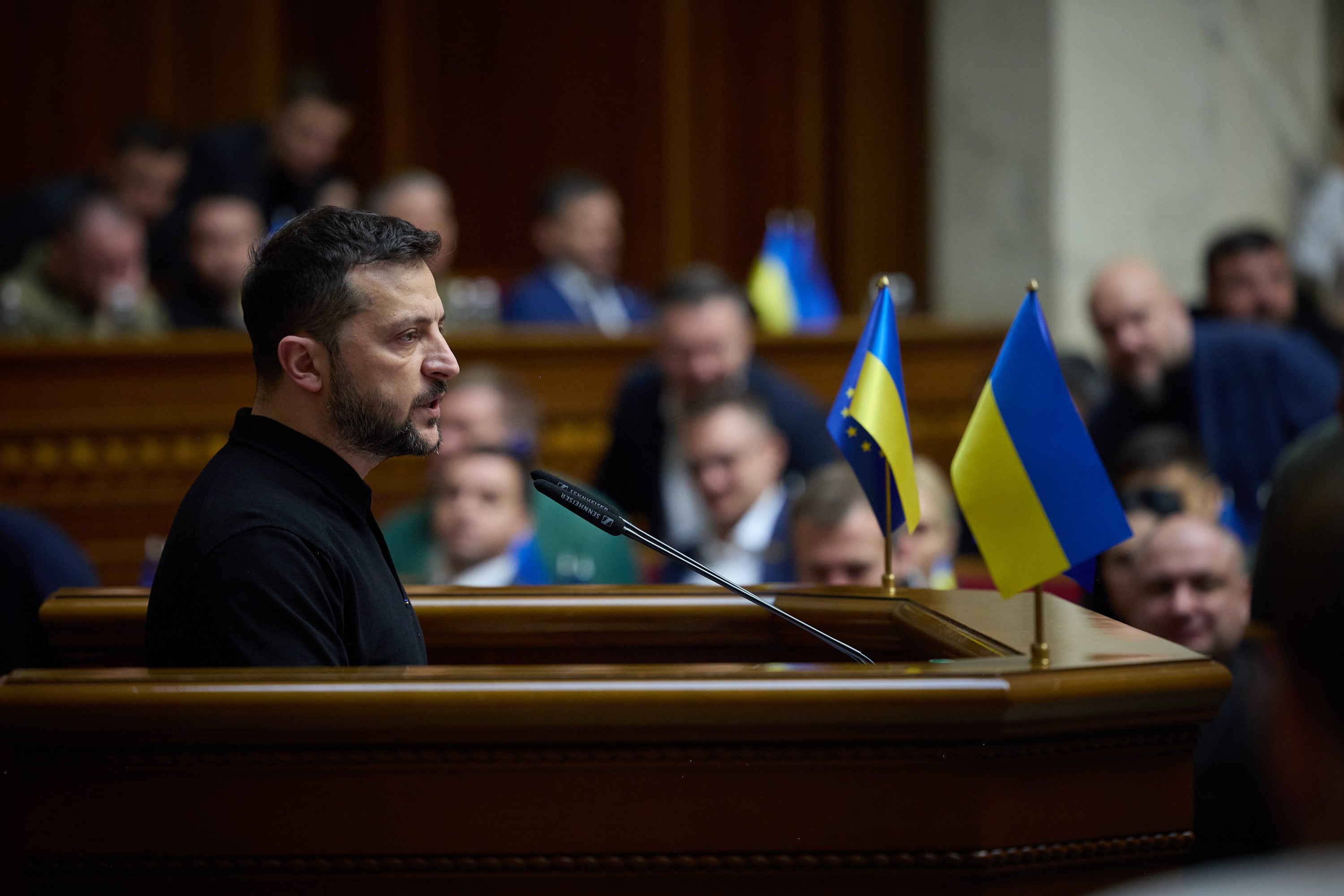 Un momento de la intervención de Volodímir Zelenski ante el parlamento de Ucrania