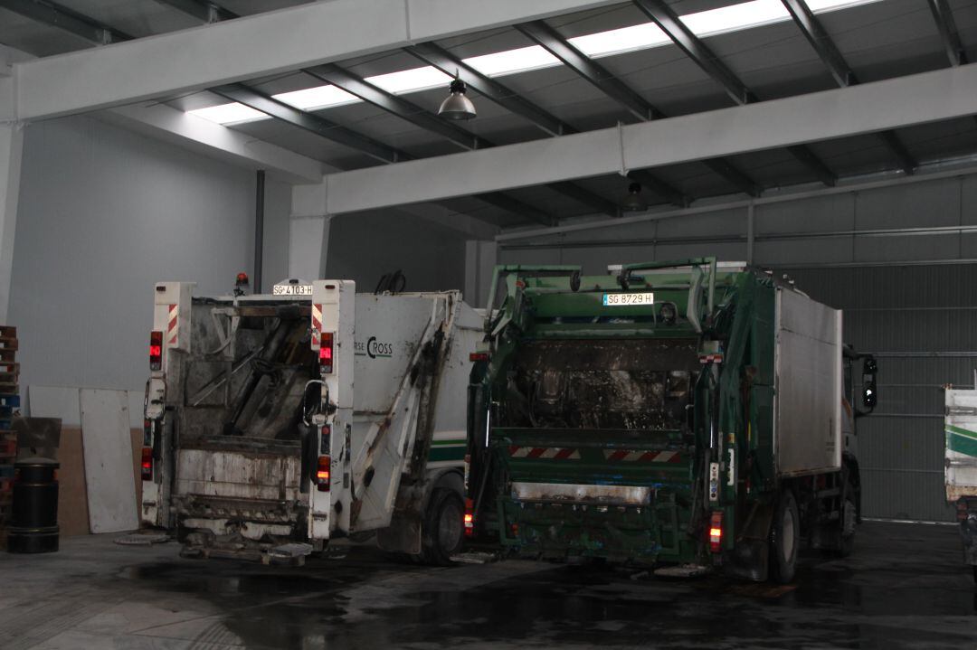 Camiones de basura del Ayuntamiento de Cuéllar