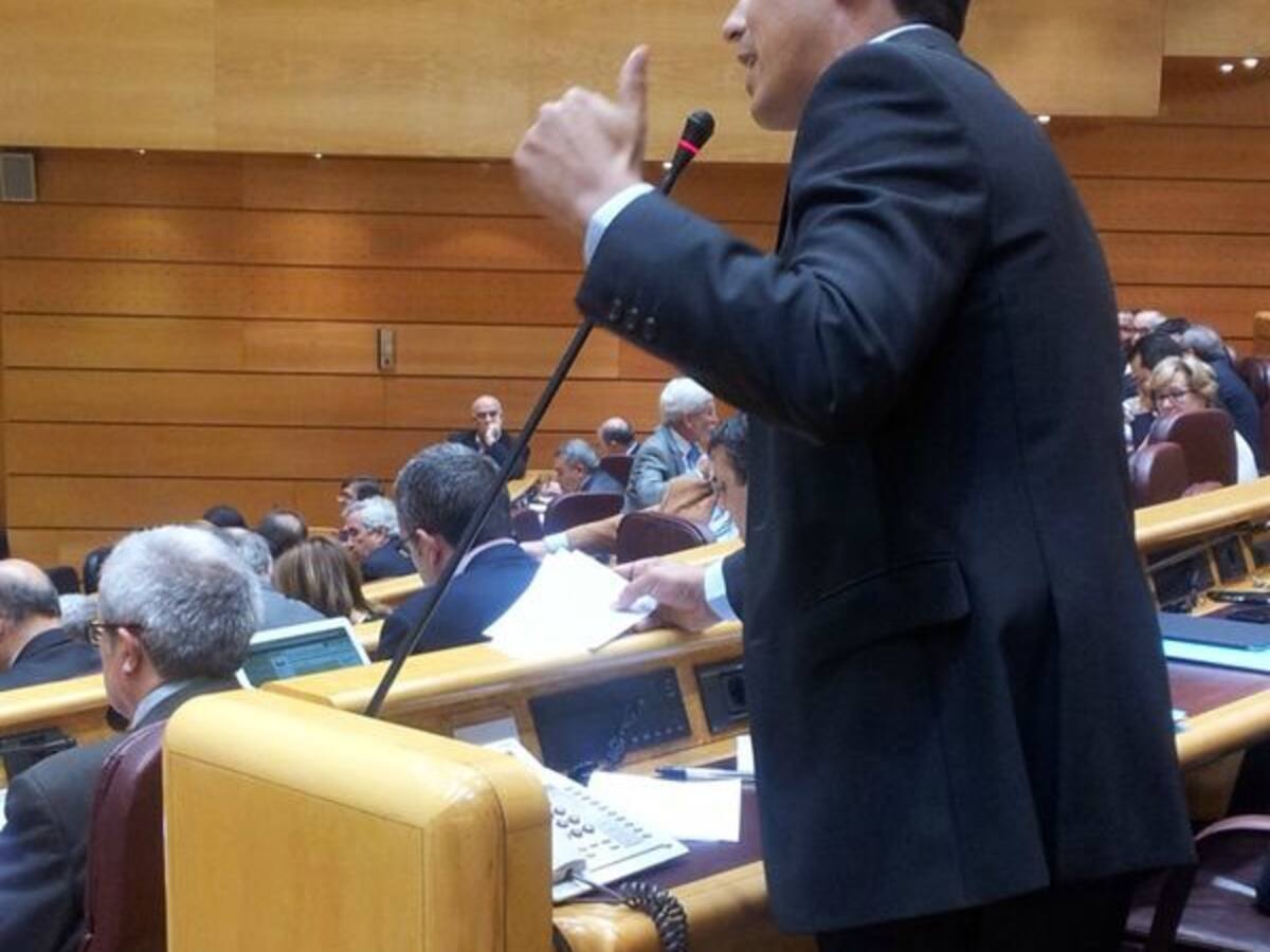 Los canarios tendrán que seguir presentando el certificado de residencia a la hora de viajar
