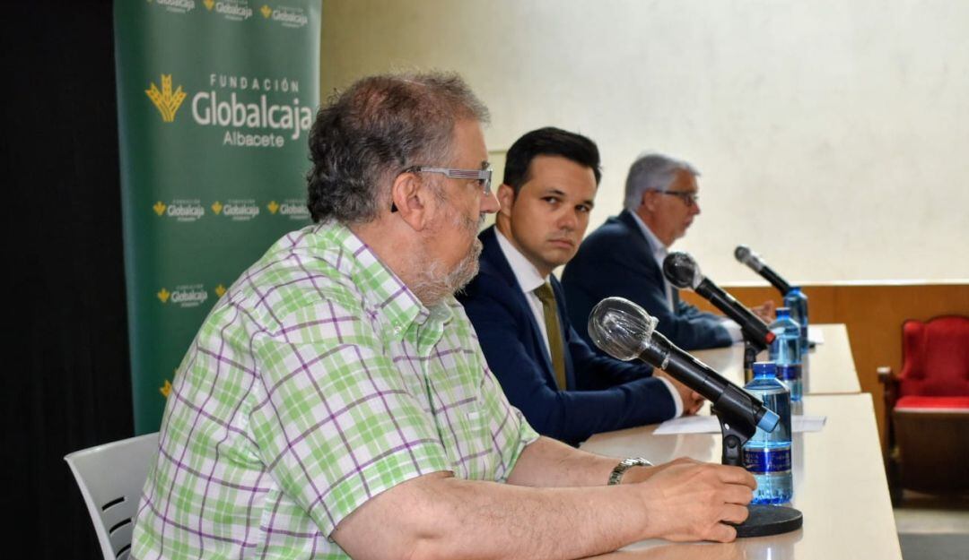 Presentación del programa en el Teatro Circo