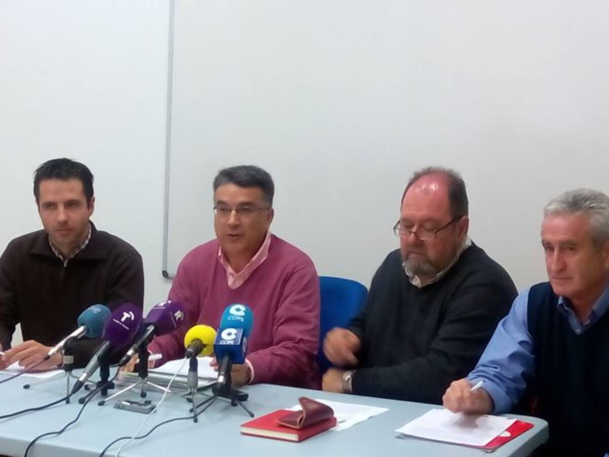 Anuncian movilizaciones ante "la falta de proyecto educativo del Gobierno regional"