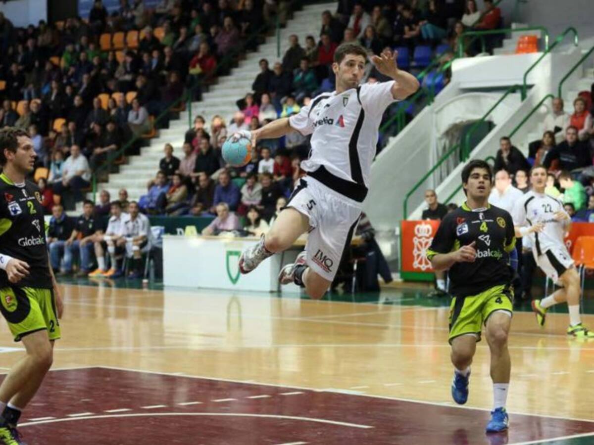 Cristian Martínez refuerza la primera línea para el tramo decisivo