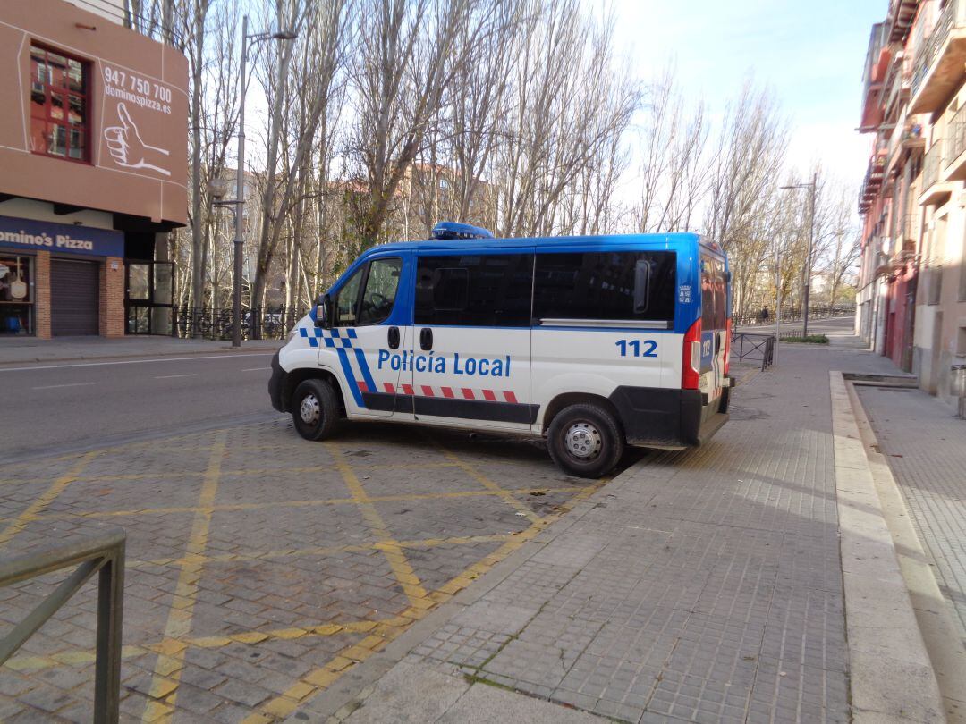 Vehículo de la Policóa Local de Aranda