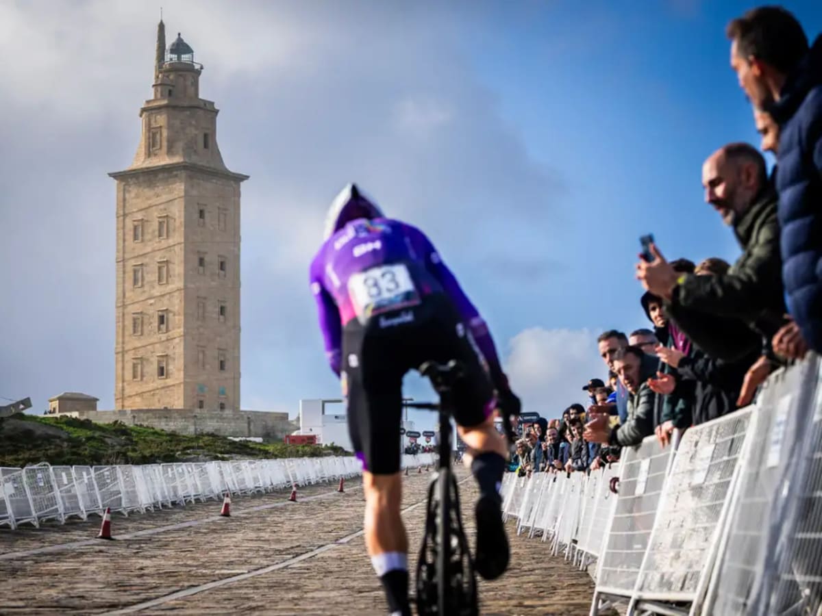 O Gran Camiño genera debate en A Coruña: deporte internacional y problemas de tráfico