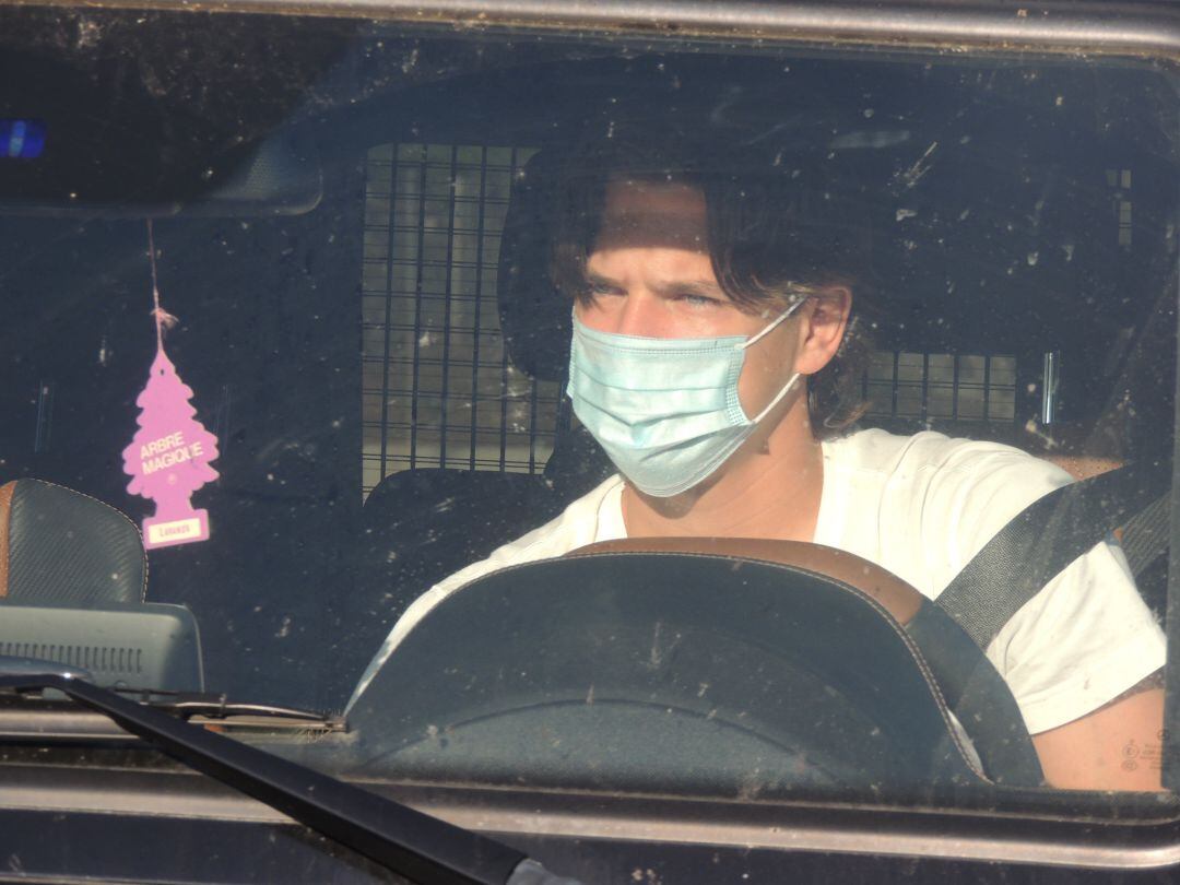 El croata Ante Coric llegando al Estadio Mediterráneo.