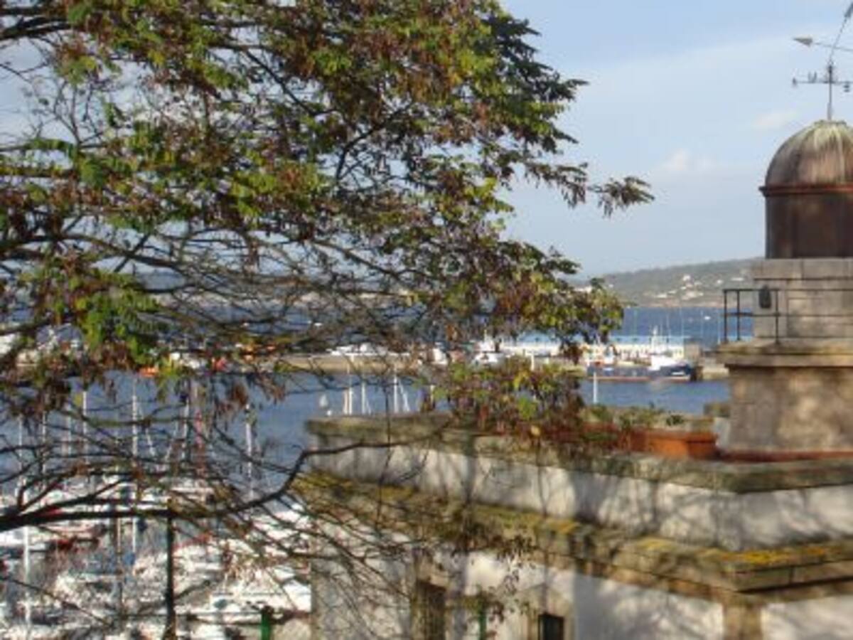 Los vecinos de Oza, dispuestos para el uso del faro