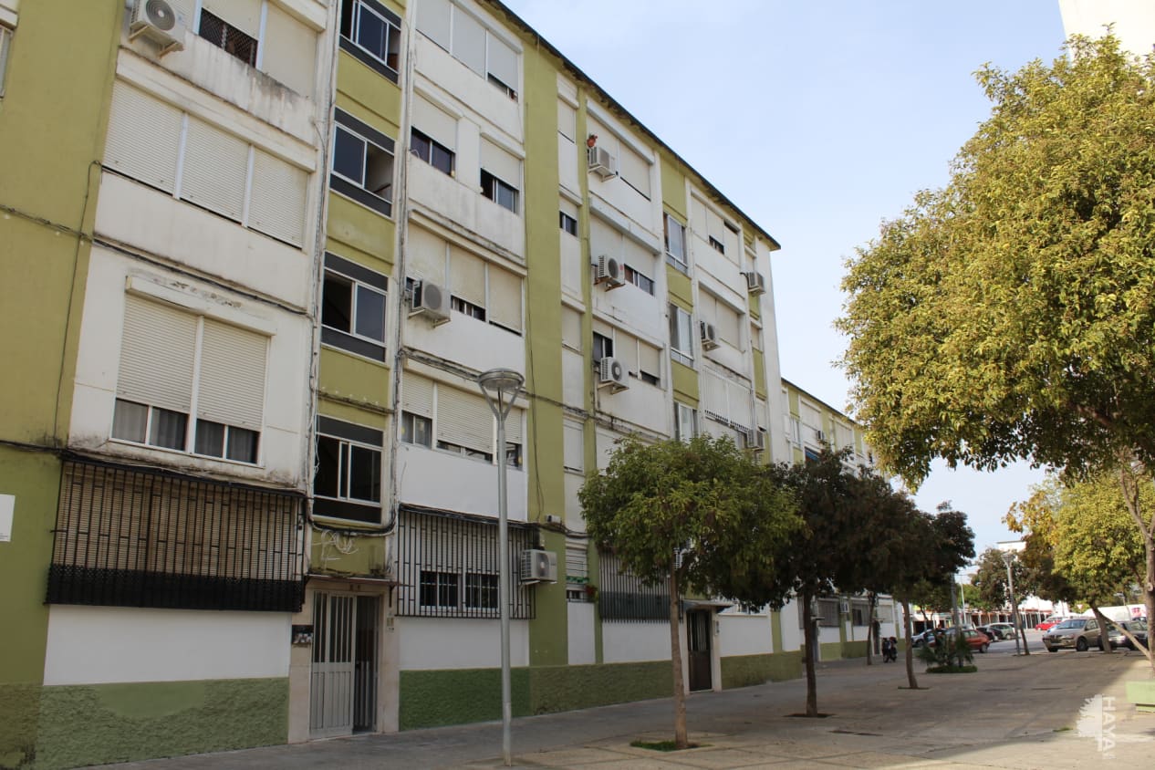 Uno de los edificios de la barriada Santo Tomás de Aquino, Jerez