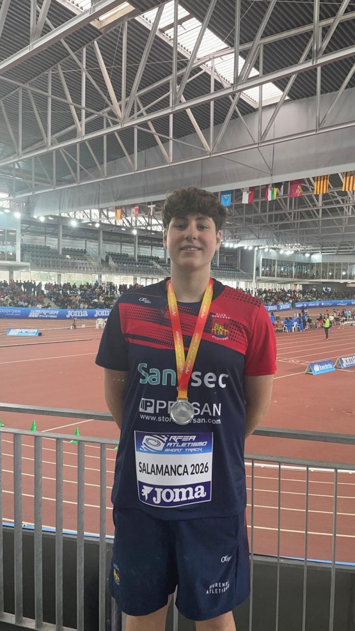 Mario Casal prata nacional sub16 en lanzamento de peso