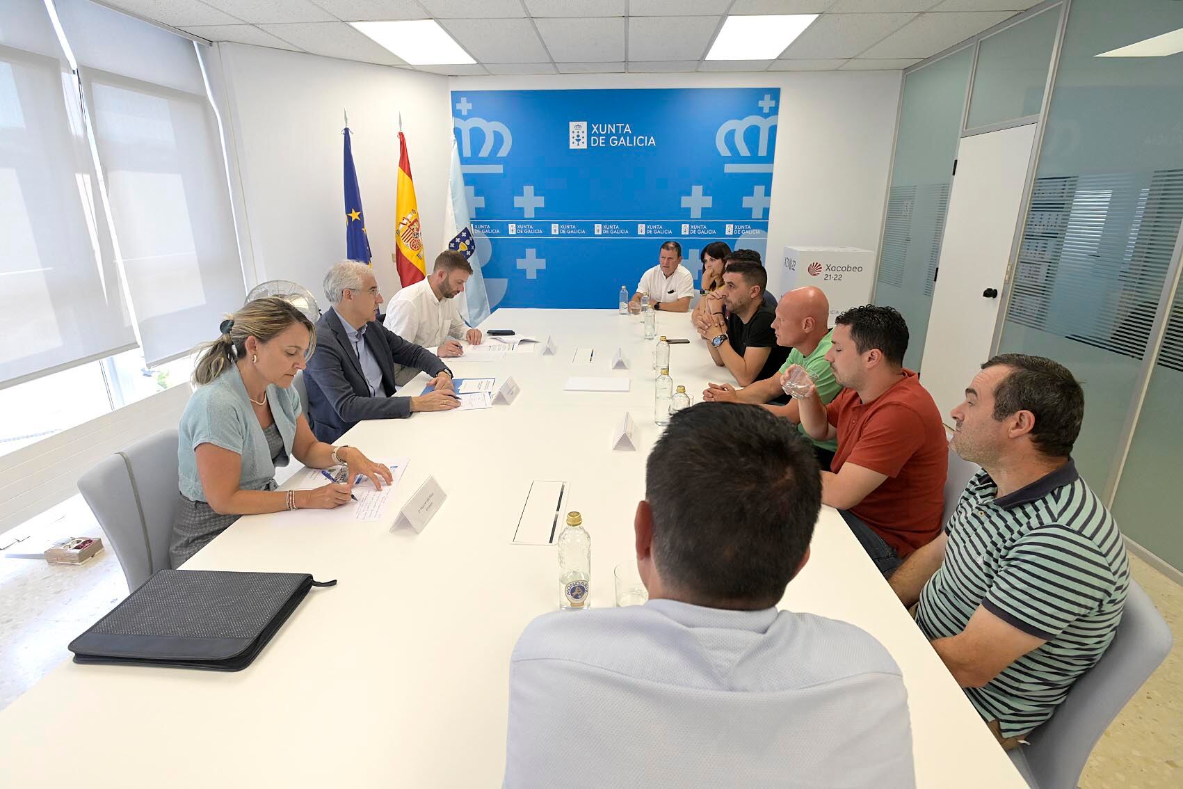 A Coruña
O vicepresidente primeiro e conselleiro de Economía, Industria e Innovación, Francisco Conde, acompañado polo delegado territorial da Xunta de Galicia na Coruña, Gonzalo Trenor, reúnese co comité de Ferroatlántica en Sabón. 
02/08/2022
foto: Moncho Fuentes / AGN A Coruña



