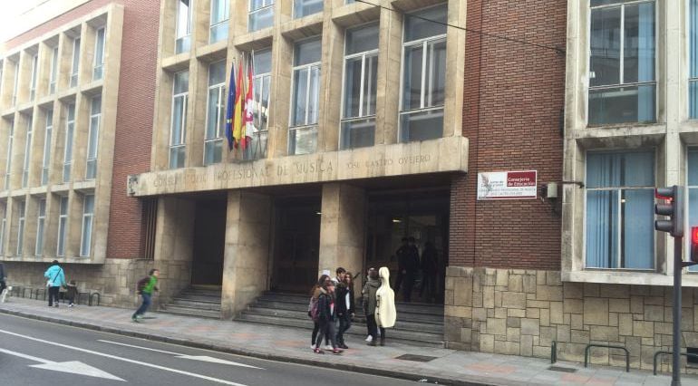 Fachada del Conservatorio de Música de León