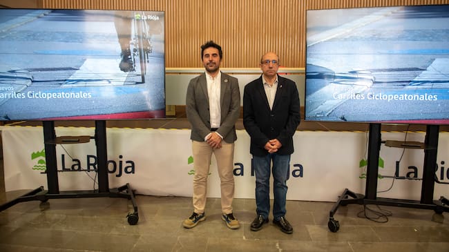 El consejero de Sostenibilidad, Álex Dorado, y el director general de Infraestructuras, Vicente Urquía, han presentado los carriles ciclopeatonales para comunicar Logroño, Lardero, Villamediana de Iregua y el polígono de Cantabria.